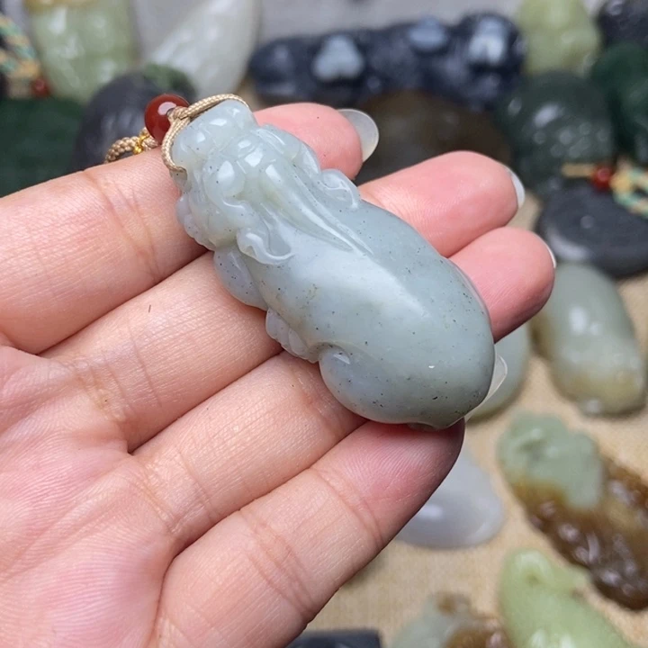 颈饰未镶嵌和田玉
