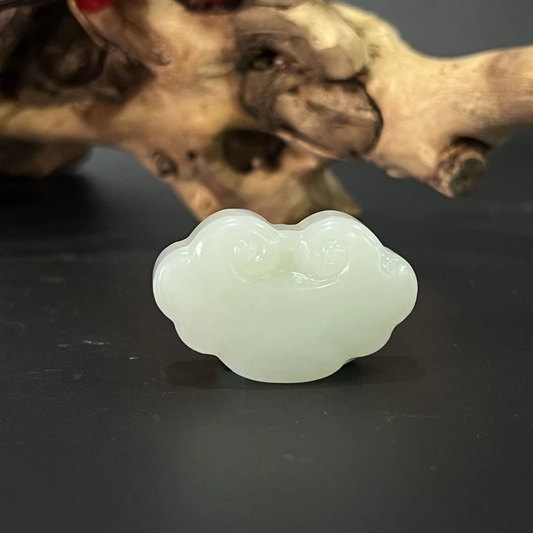 0607GC130和田玉挂件