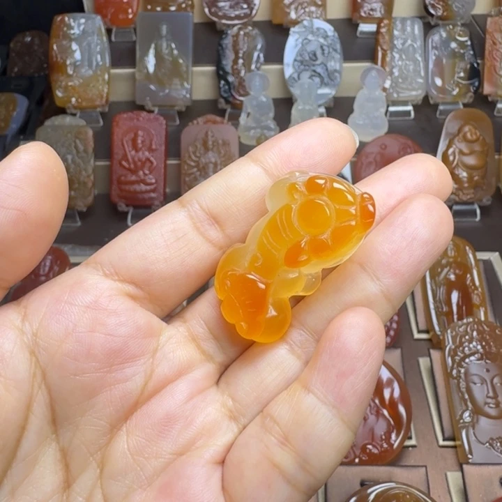 玛瑙/玉髓未镶嵌颈饰