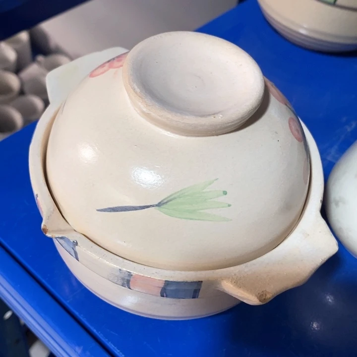 瓷片手绘小砂锅瑕疵