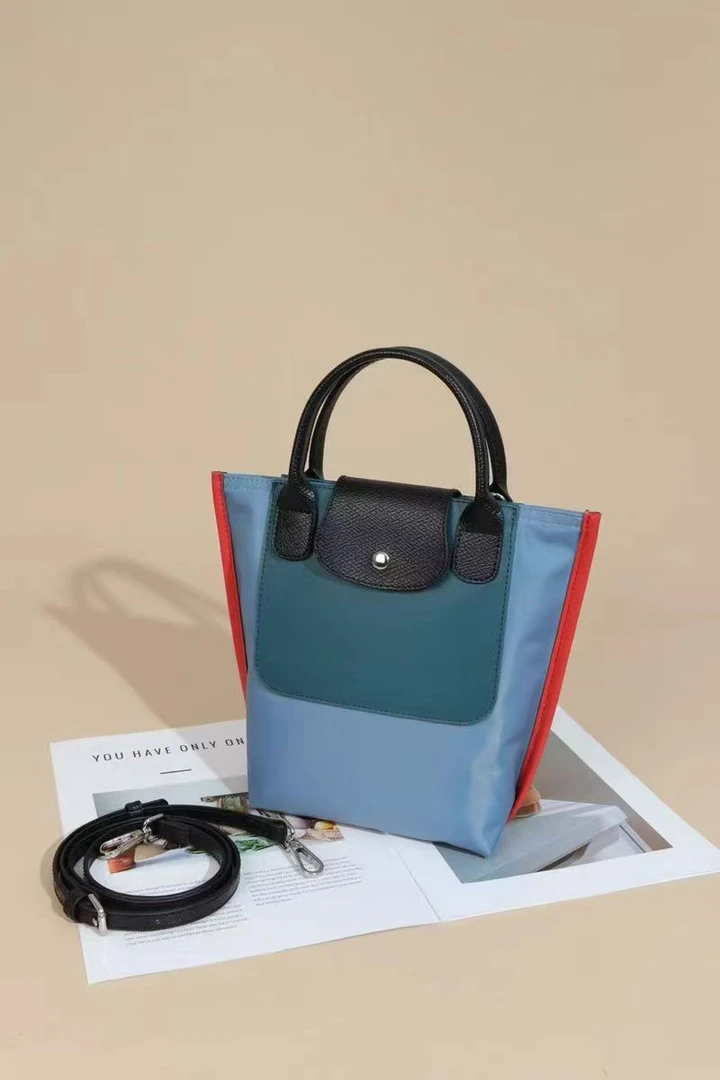 【晚晚真皮高定】2025新款高级感小众设计时尚通勤斜跨包FC9643 蓝