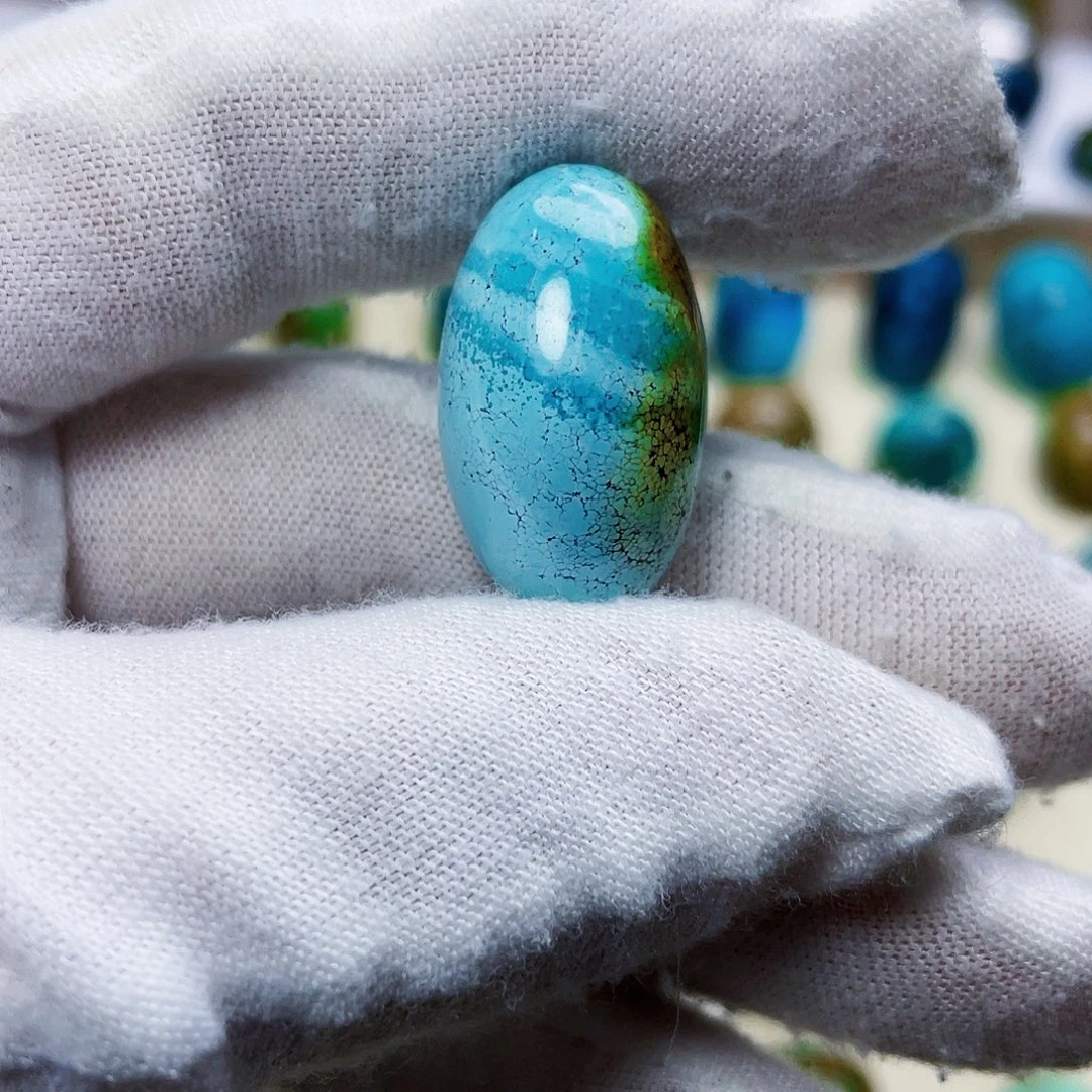 绿松石未镶嵌饰品