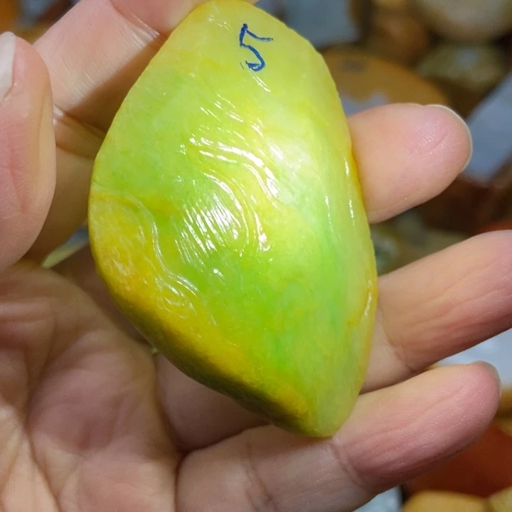 翡翠未镶嵌挂件缅甸翡翠