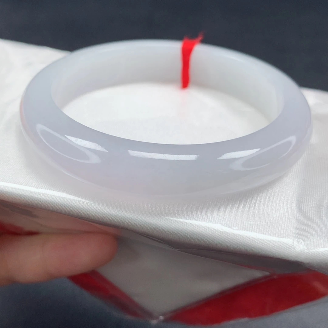 翡翠手镯未镶嵌，17号