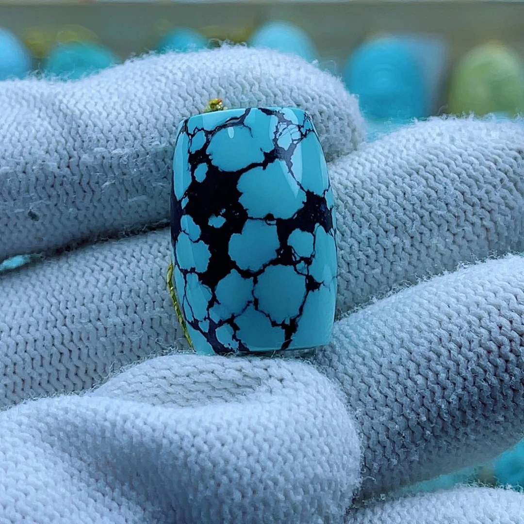 绿松石未镶嵌珠宝奇石15m