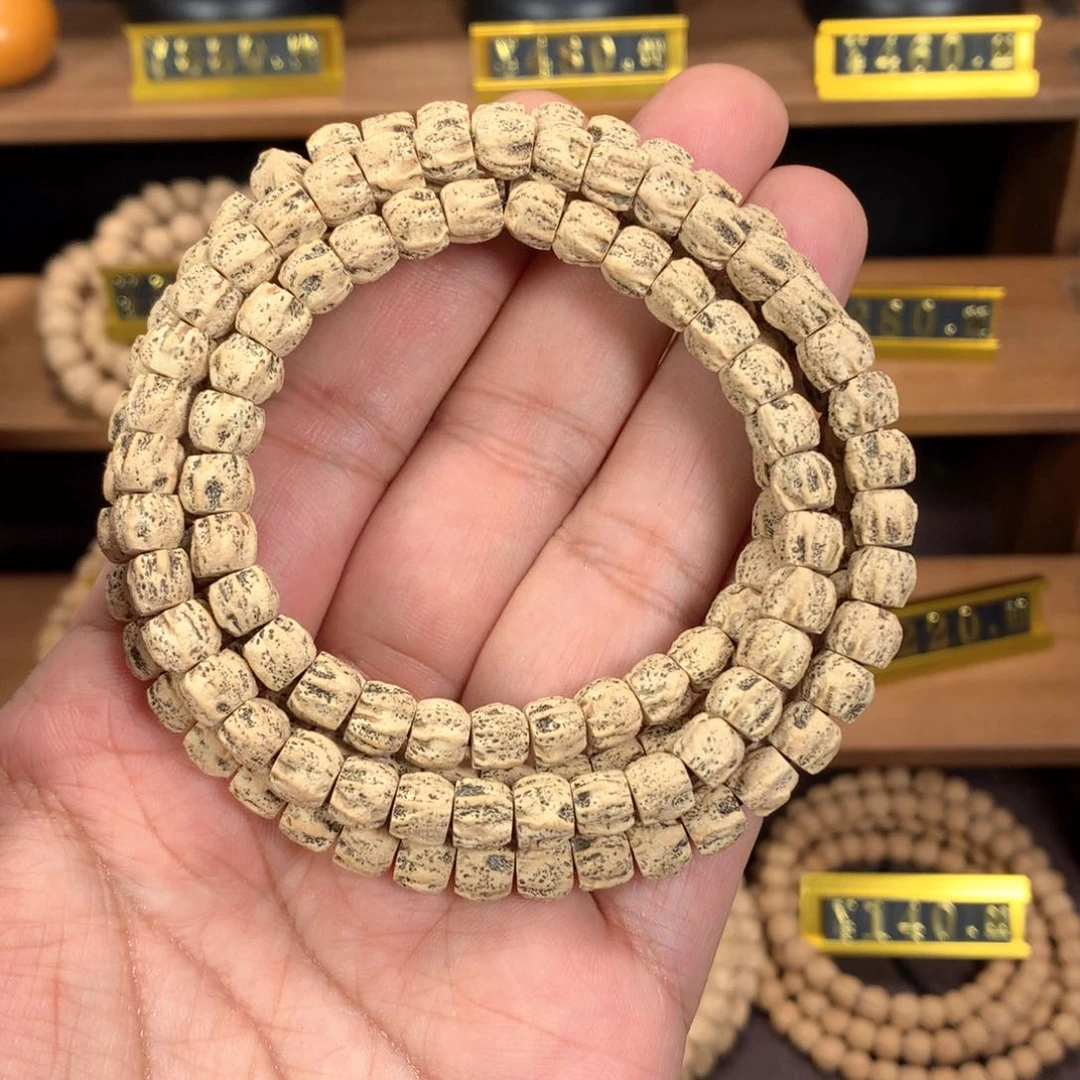 柏香籽/百香籽吊坠嘶