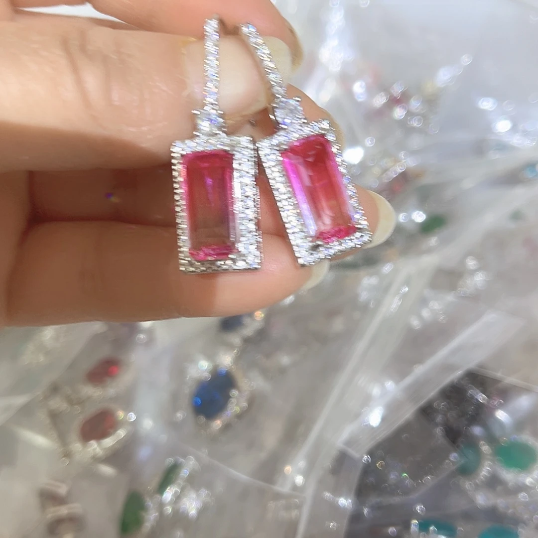 钨金璀璨夺目耀眼