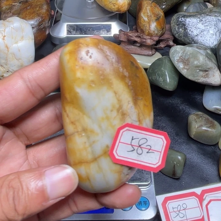 颈饰未镶嵌和田玉582