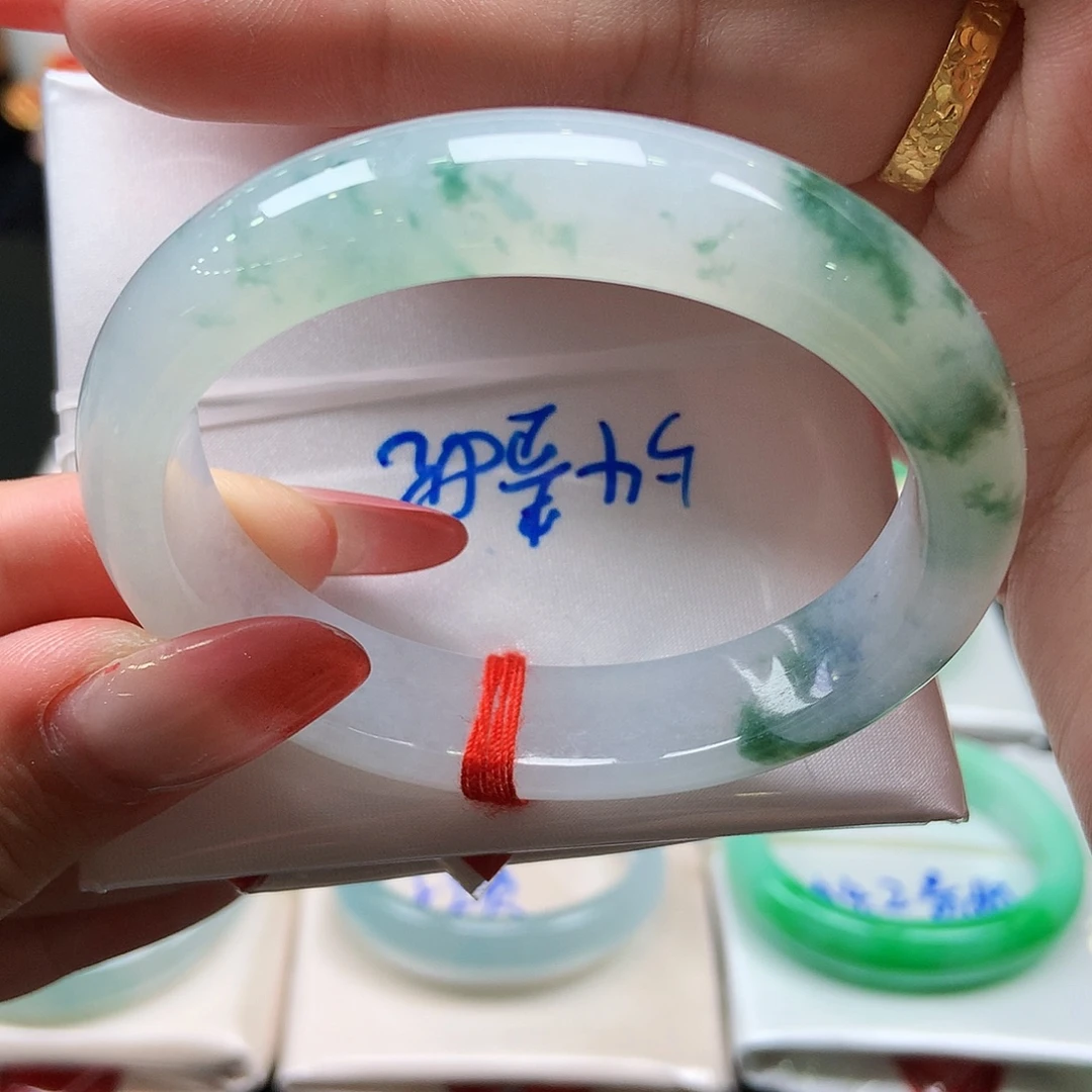 翡翠未镶嵌手镯7号