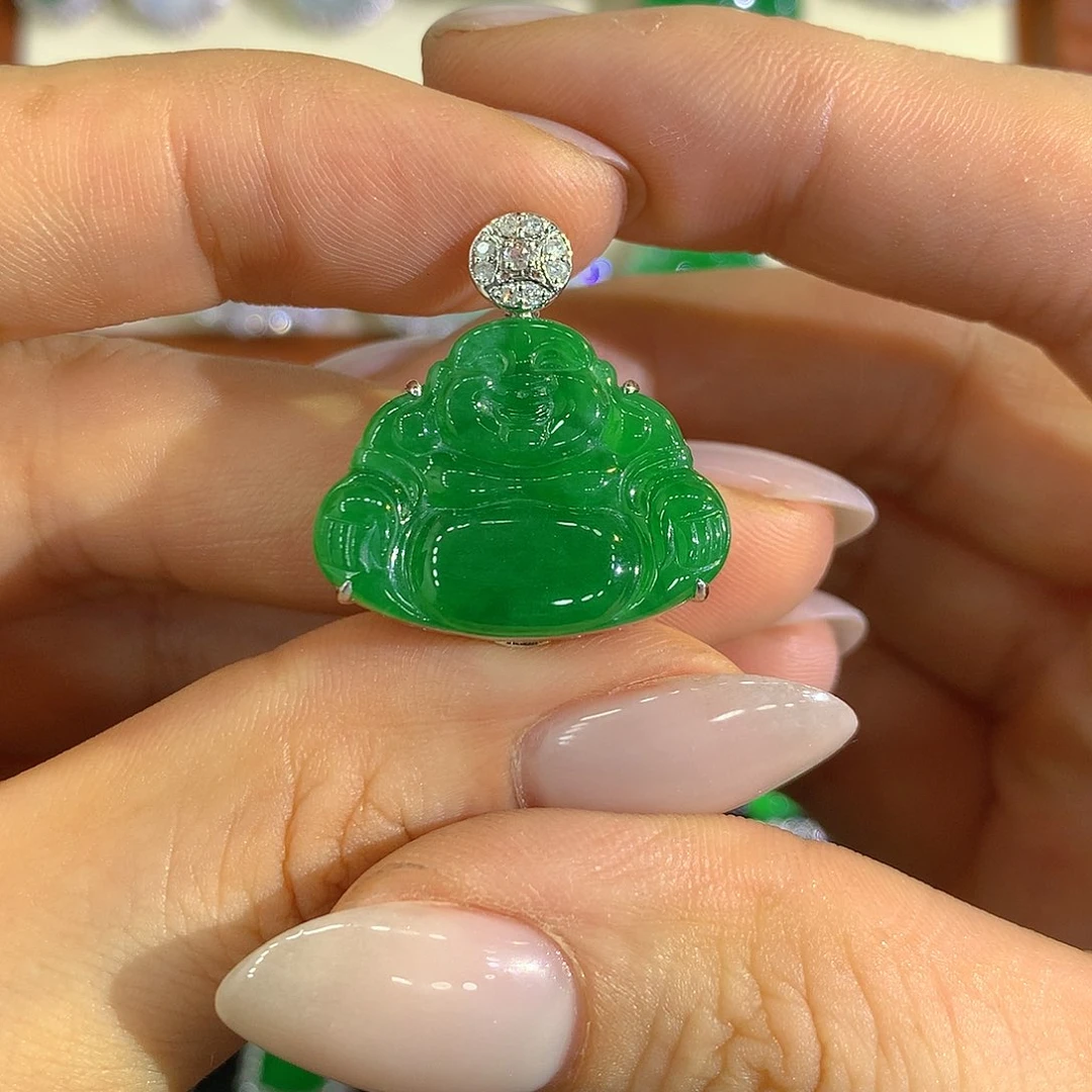 翡翠18K金镶嵌颈饰佛公