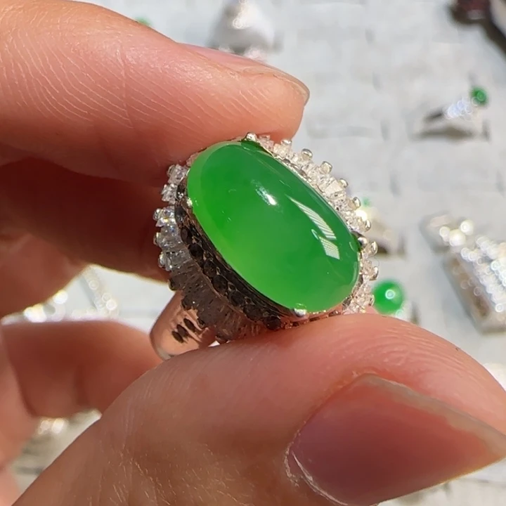 定制翡翠未镶嵌翡翠