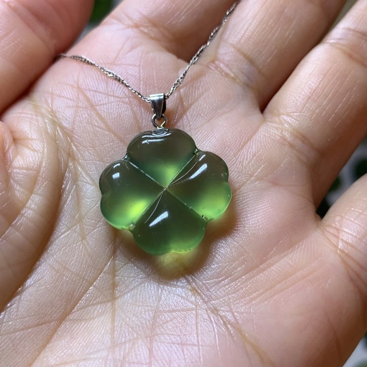 岫玉颈饰银S925镶嵌吊坠