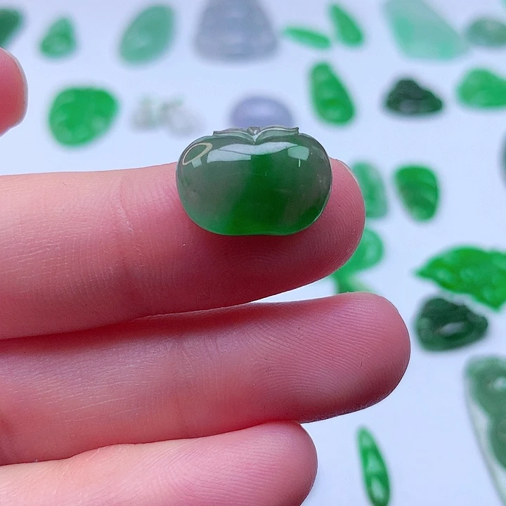 翡翠未镶嵌吊坠(不含链)苹果
