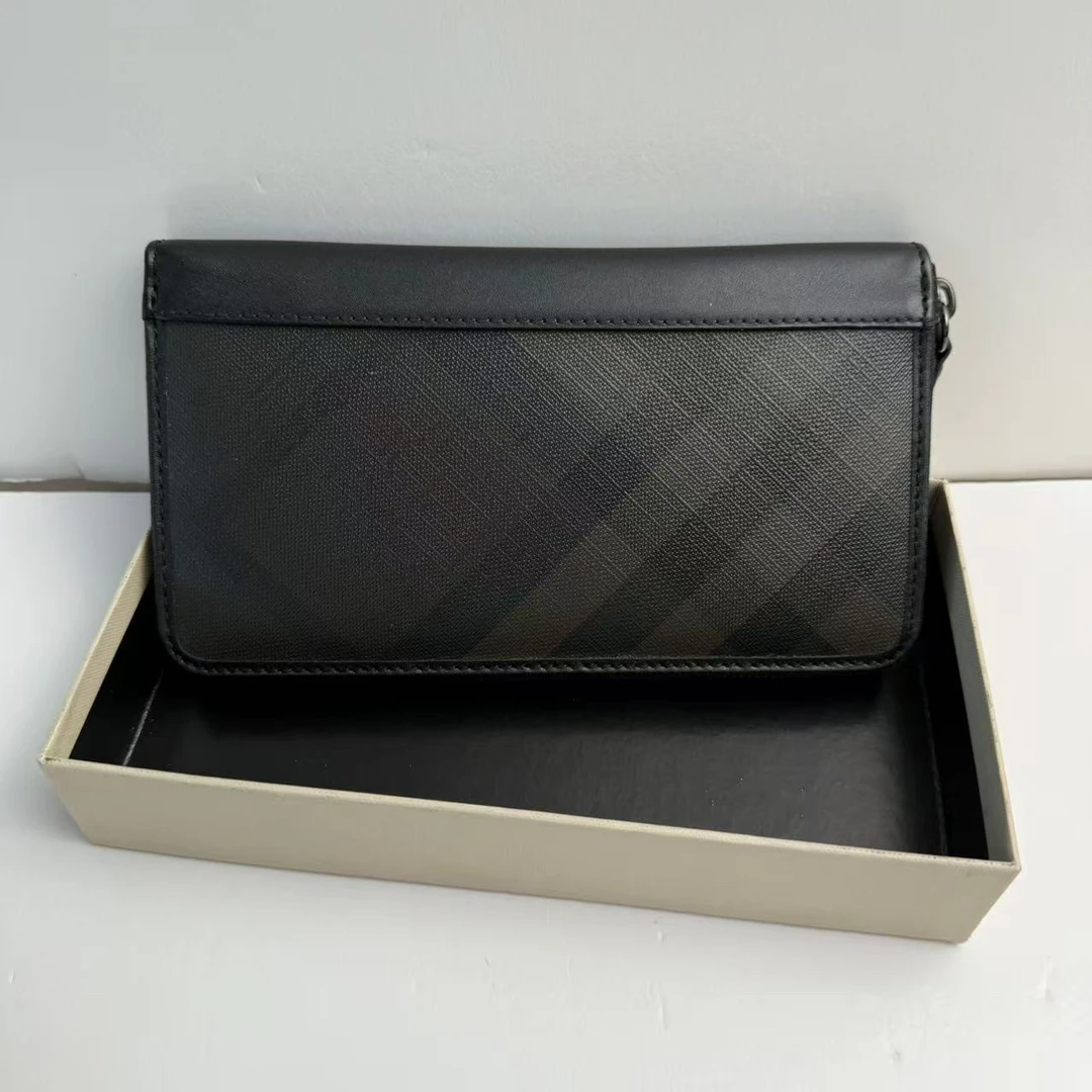 95新 BURBERRY/博柏利 博柏利黑咖色条纹手拿包