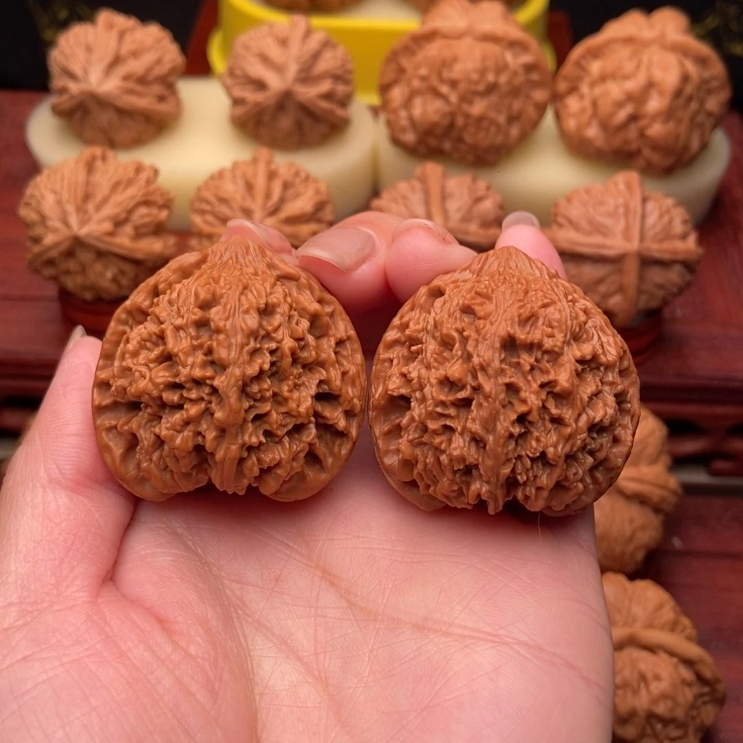 桃核把件满天星狮子头39