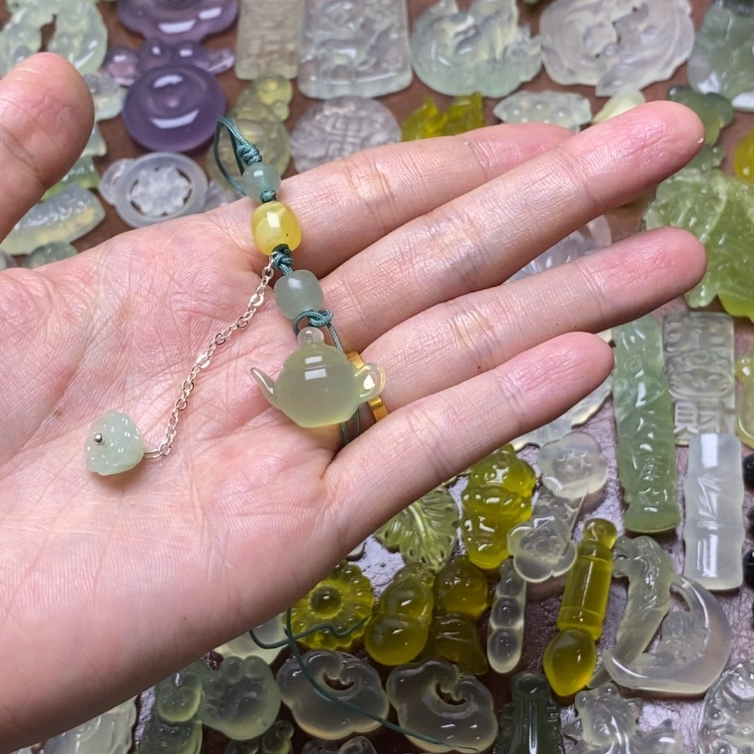 蛇纹石玉合金项链
