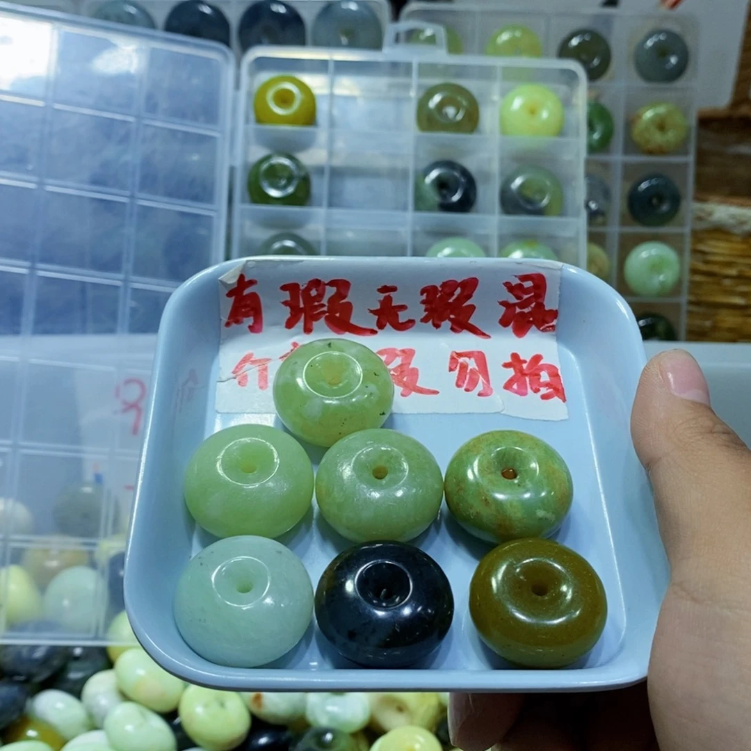 未镶嵌蛇纹石玉550