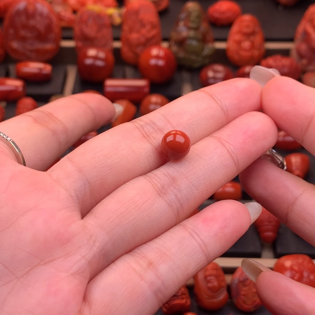 南红玛瑙未镶嵌川料原矿圆珠8mm