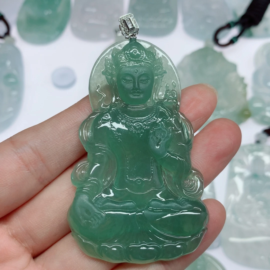 沐***吖翡翠18K金镶嵌挂件正装度母