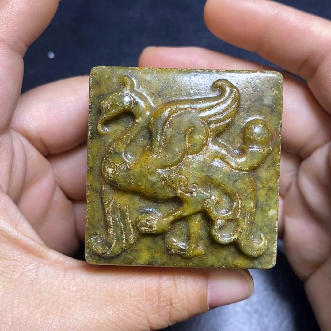 未镶嵌和田玉（糖玉）挂件
