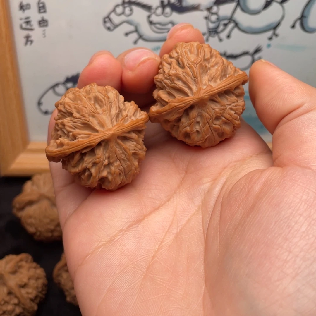 【闪购商品】文玩核桃把件0*u35精修苹果园