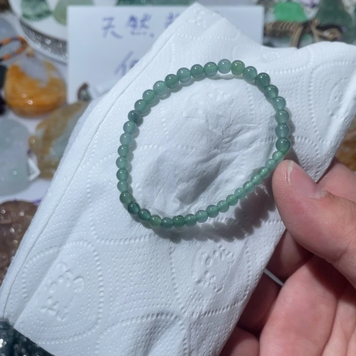 翡翠项链未镶嵌天然