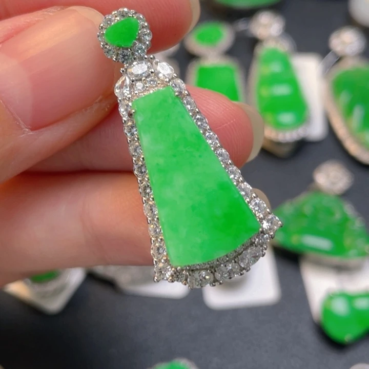 翡翠银S925镶嵌颈饰