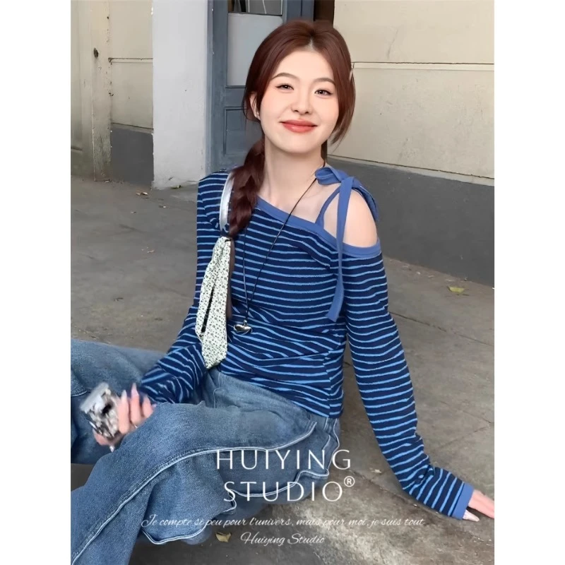 韩系辣妹蓝色条纹斜肩上衣女2025年春季新款内搭打底衫设计感小众