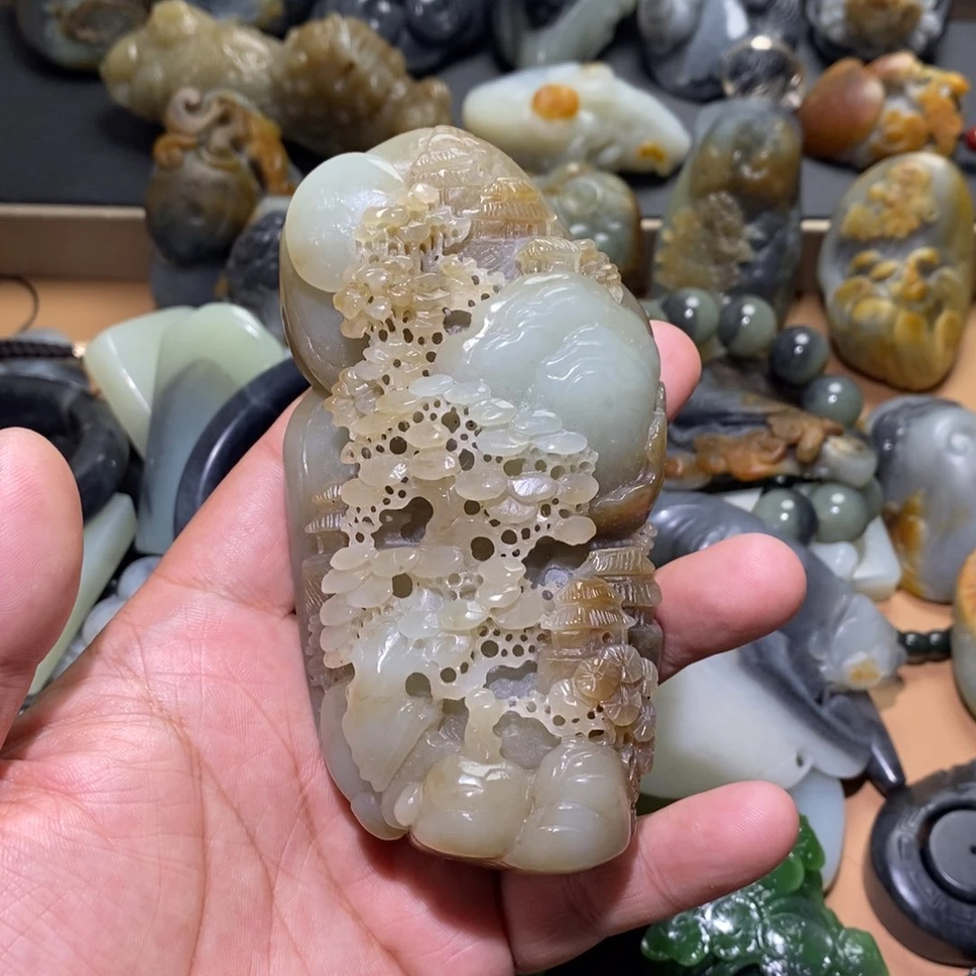 未镶嵌和田玉把件