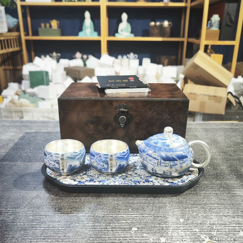 周鸿杰清明上河图鎏银西施壶带两杯+青花活性炭茶盘木盒礼盒装