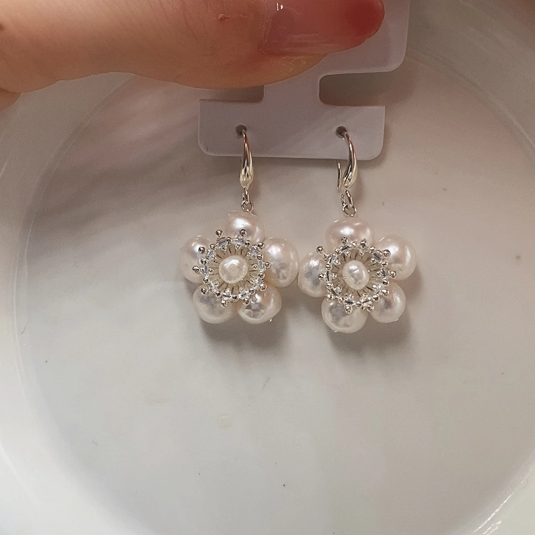 银S925镶嵌耳饰淡水珍珠