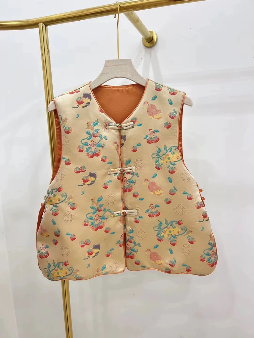 新中式柿柿顺心春季新款织锦提花盘扣国风减龄休闲百搭禅意马甲女