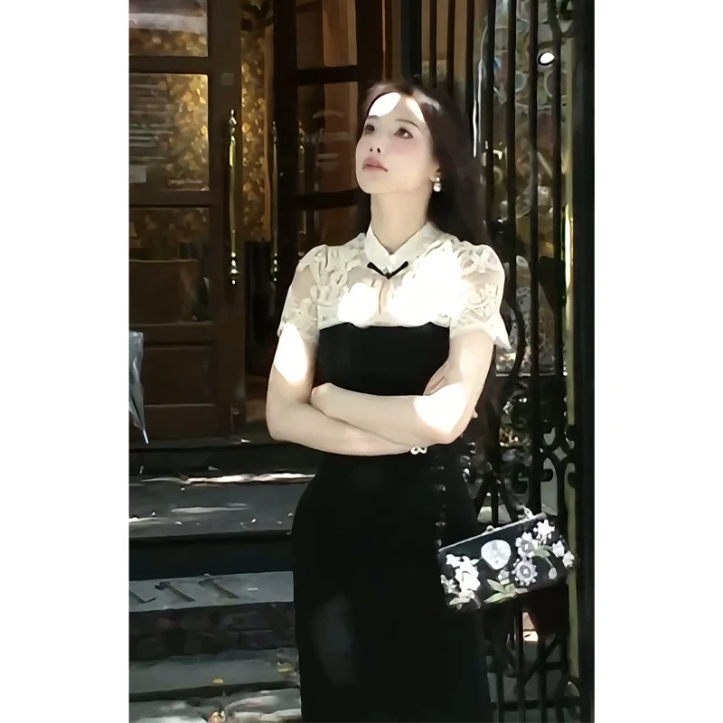 连衣裙女2025夏季新款法式气质立领盘扣蕾丝拼接撞色收腰显瘦裙子