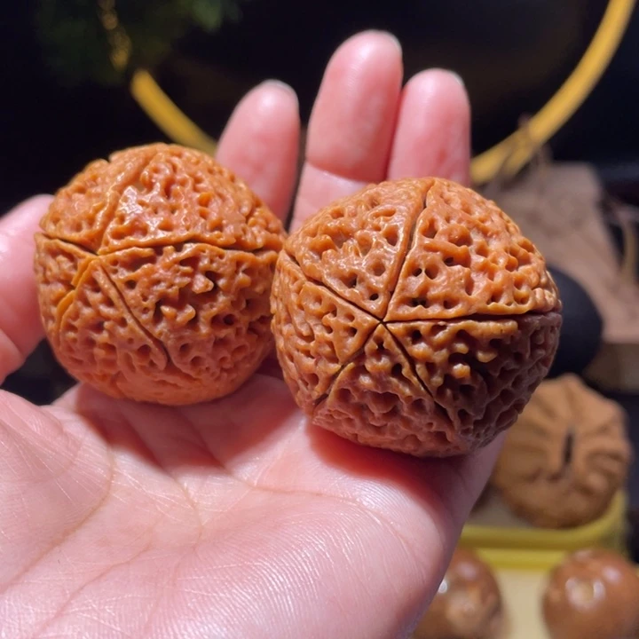 桃核把件五瓣金刚菩提