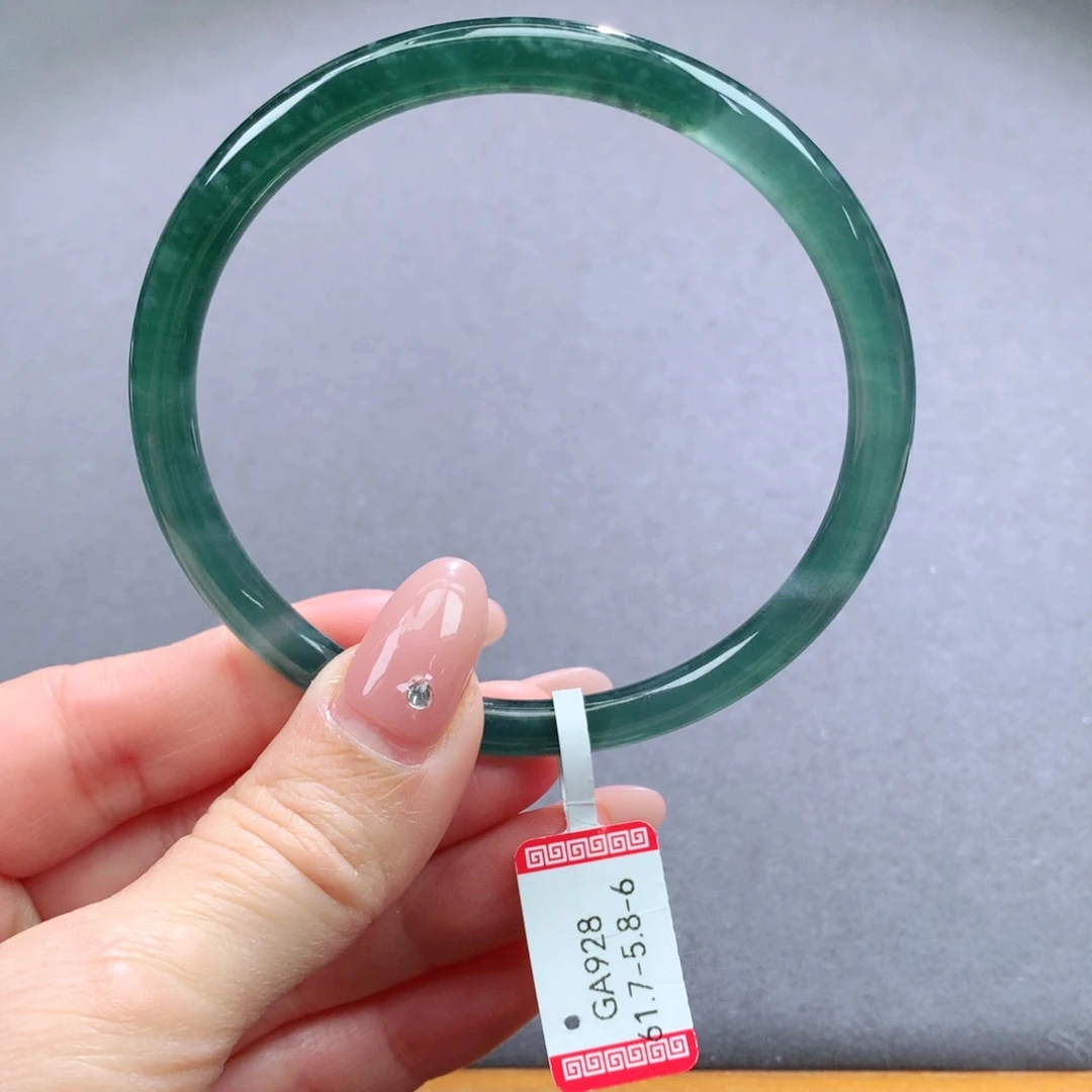 翡翠手镯未镶嵌天然翡翠手镯