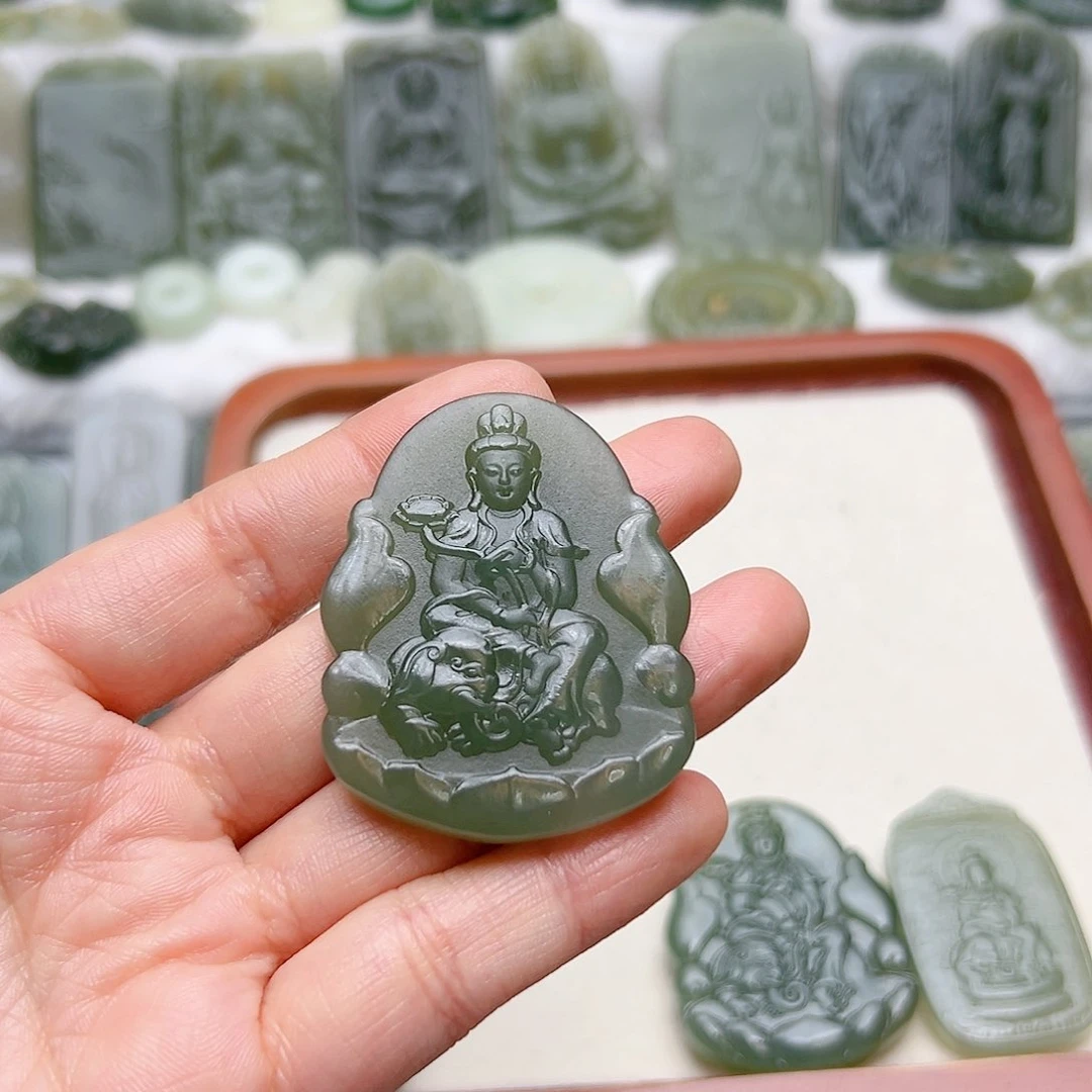 和田玉颈饰未镶嵌米***荣