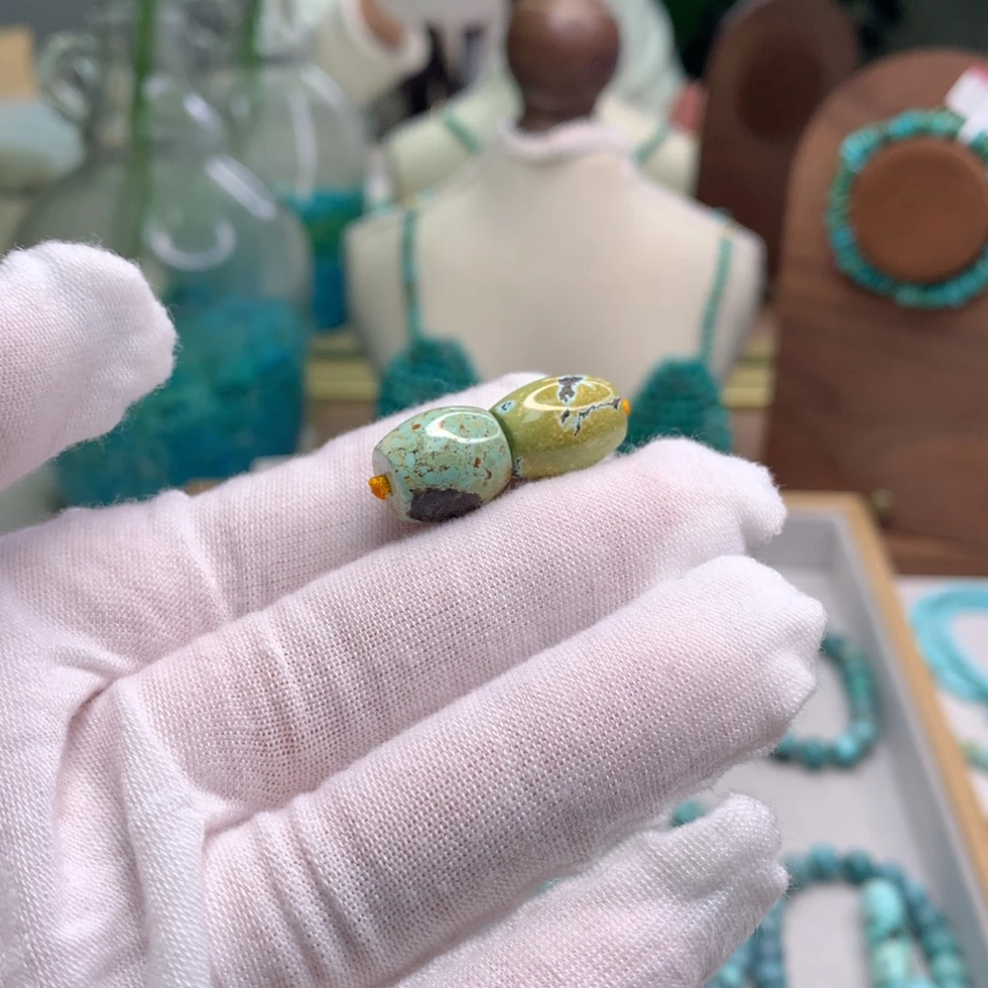 绿松石未镶嵌饰品