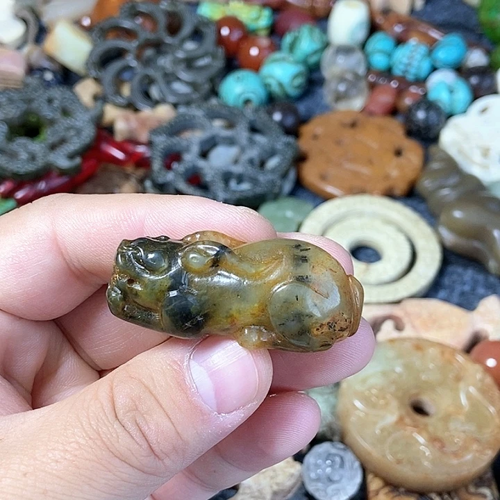 和田玉未镶嵌颈饰81