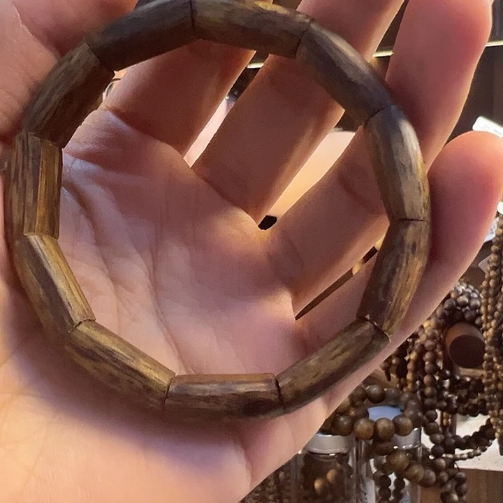 沉香沉香碎屑手镯11克➕