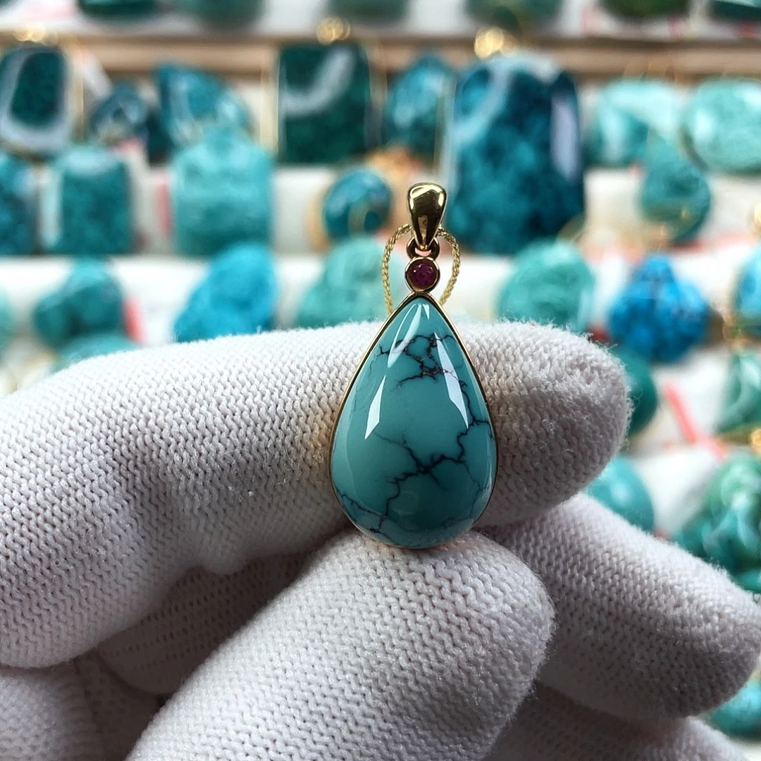 绿松石18K金镶嵌车挂