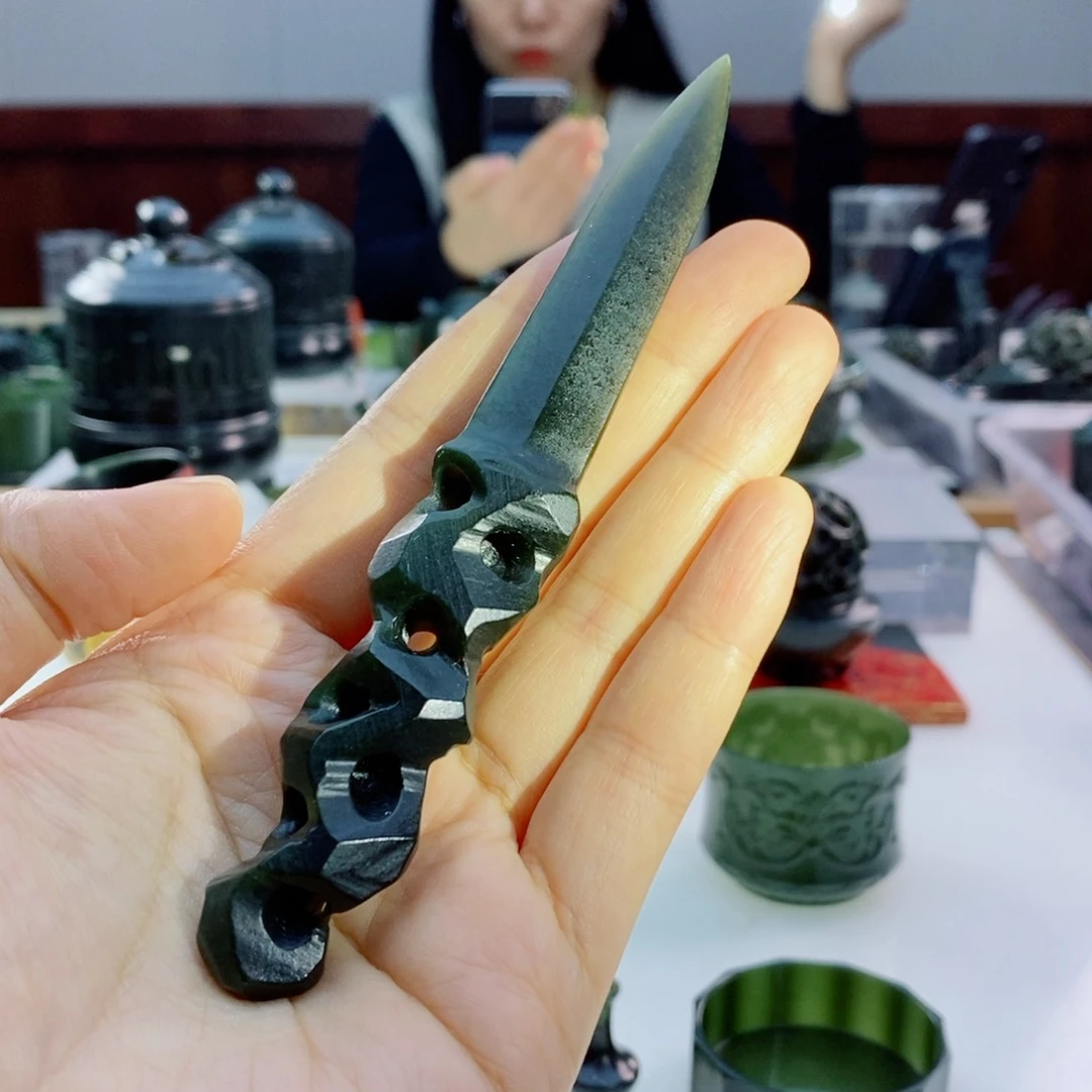 未镶嵌和田玉摆件