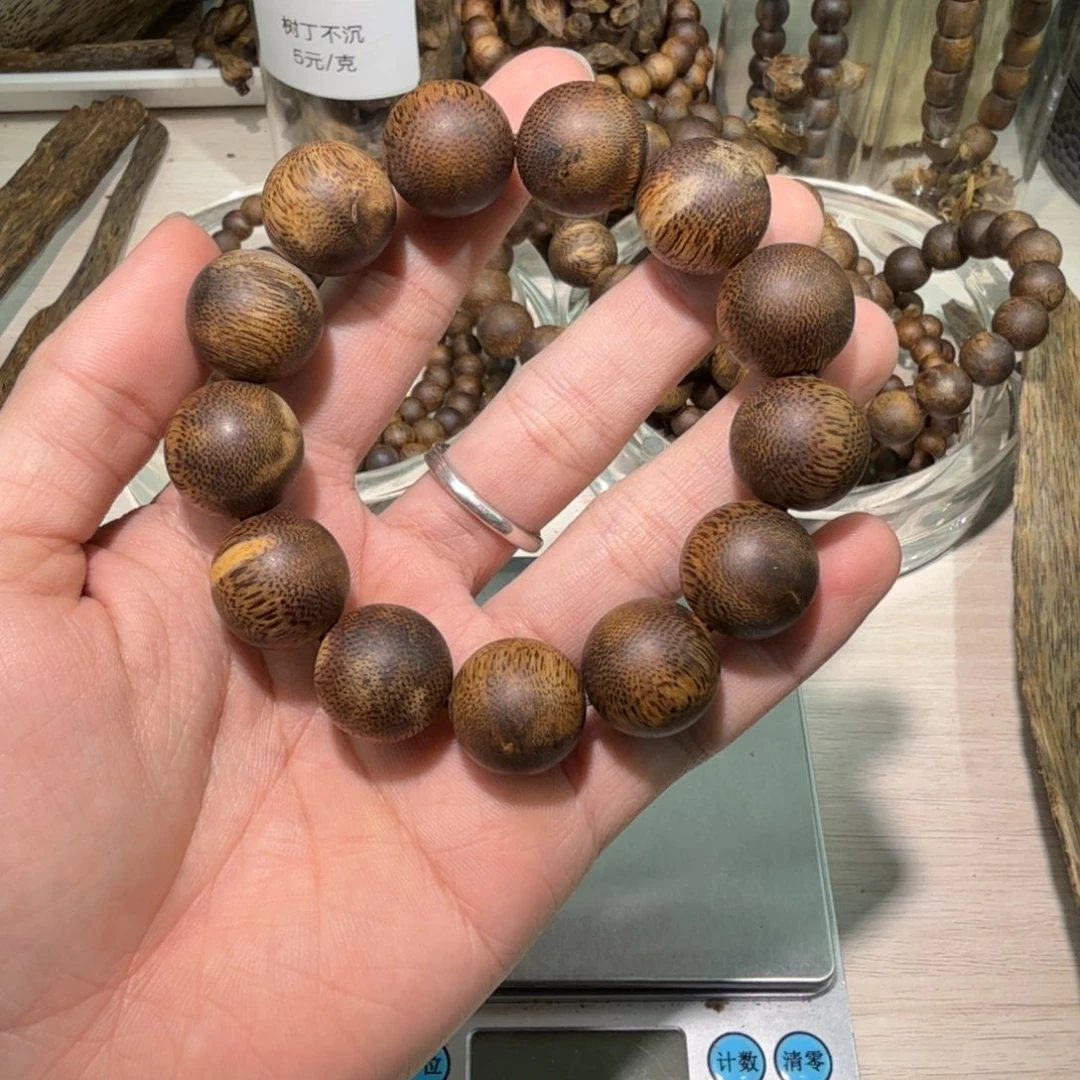 沉香手串圆珠单圈1.8