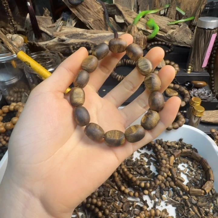 沉香碎屑沉香海南树心油1.2大11克➕沉香碎屑多样性