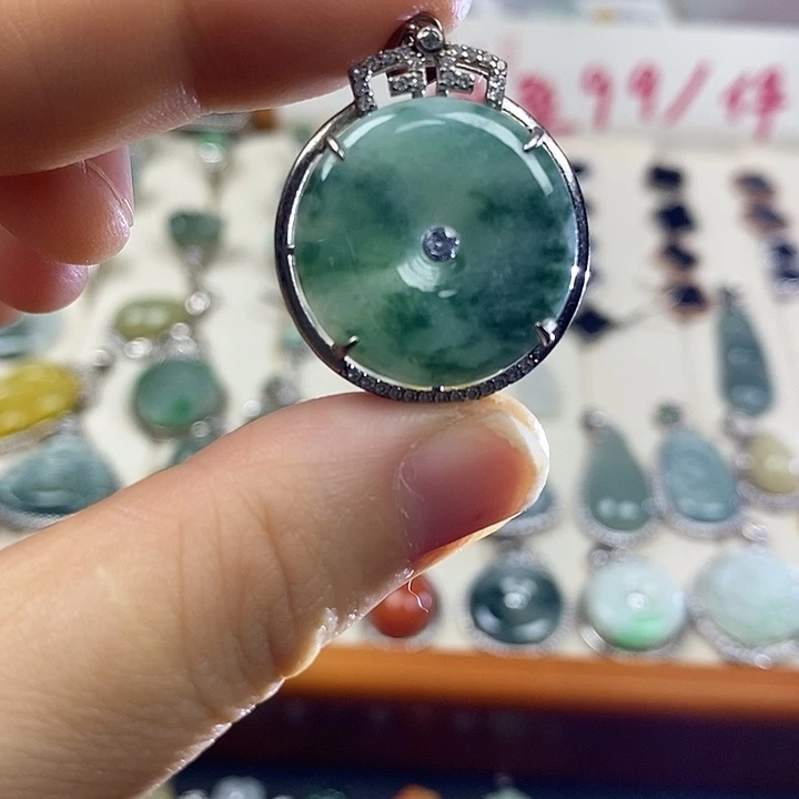 翡翠未镶嵌手链平安扣