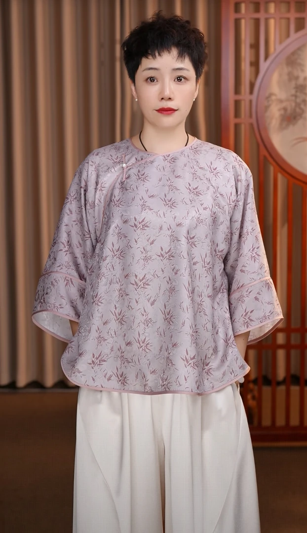 寨优袡【20374】秋季新款花罗手姐姐服上衣(宠粉价)