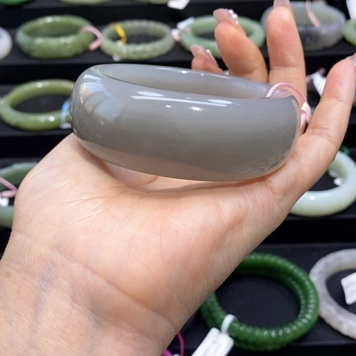 和田玉手镯59圈口43未镶嵌