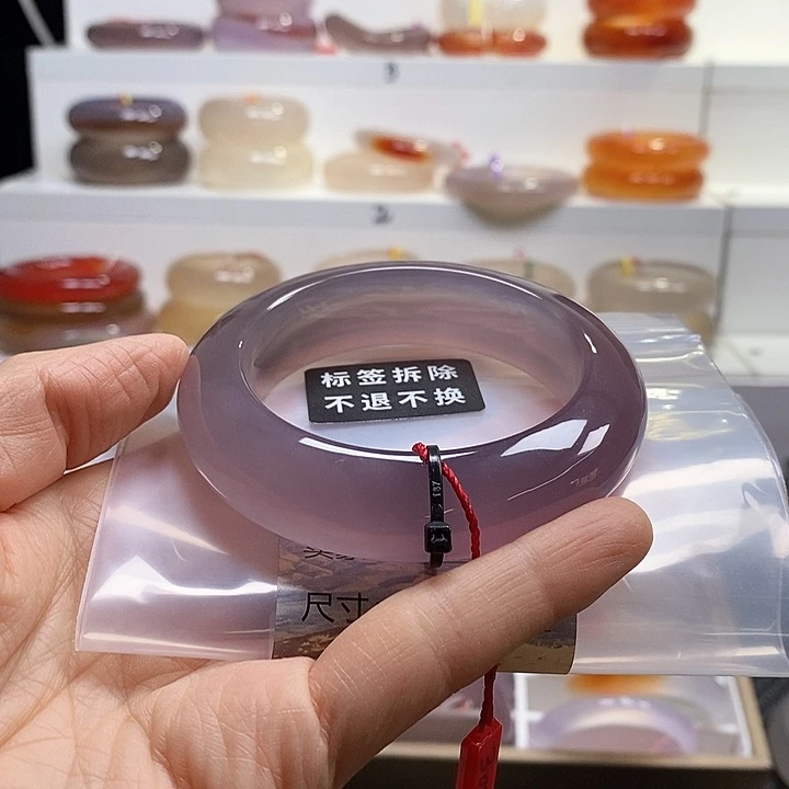 大****玛瑙/玉髓未镶嵌手镯满圈龙纹