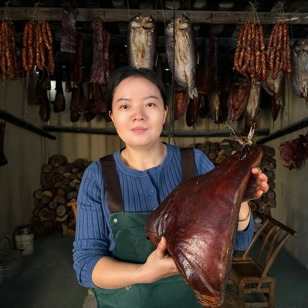 【飞哥直播间现称】坐膀肉 石门高山腊猪蹄柴火烟熏