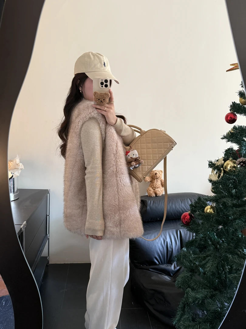 2025年设计师风格欧货马甲加厚冬装