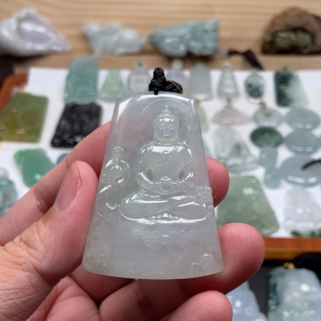 翡翠未镶嵌颈饰大日如来 羊猴   天然缅甸A货翡翠